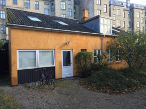 Rooms in quiet Yellow Courtyard Apartment, Copenhagen
